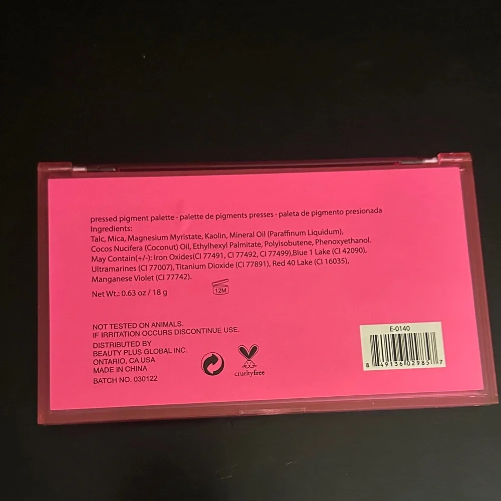 City Color 90's Whatever 4Ever Eyeshadow Palette - Hot Pink Retro Design